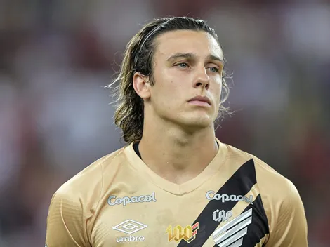 Notícia sobre Canobbio bomba no Athletico-PR