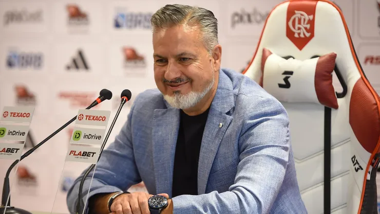 José Boto, novo diretor de futebol do Flamengo, durante coletiva de apresentação.