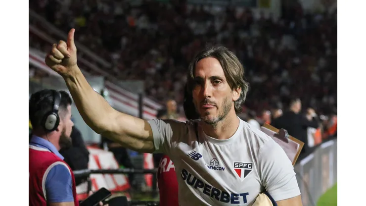 Zubeldía durante confronto contra o Internacional no Brasileirão 2024.