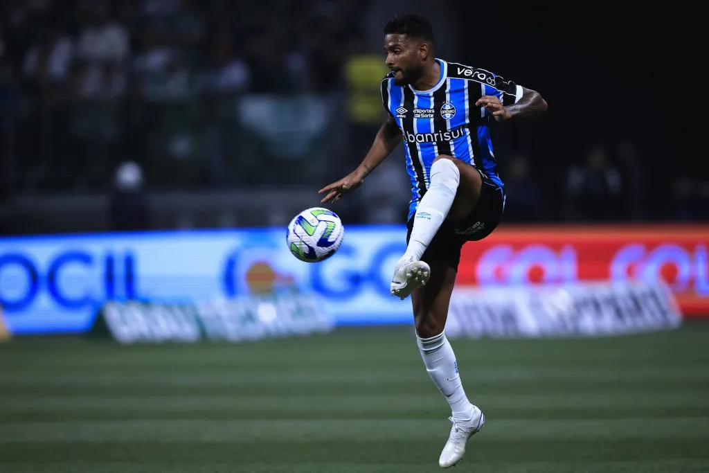 Reinaldo durante partida entre Palmeiras x Grêmio Brasileirão 2023. Foto: Ettore Chiereguini/AGIF