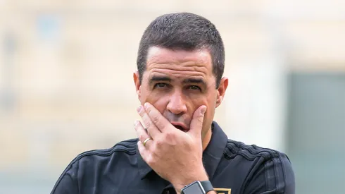 Andre Jardine tecnico do Sao Paulo durante partida contra o Santos no estadio Pacaembu pelo campeonato Paulista 2019.