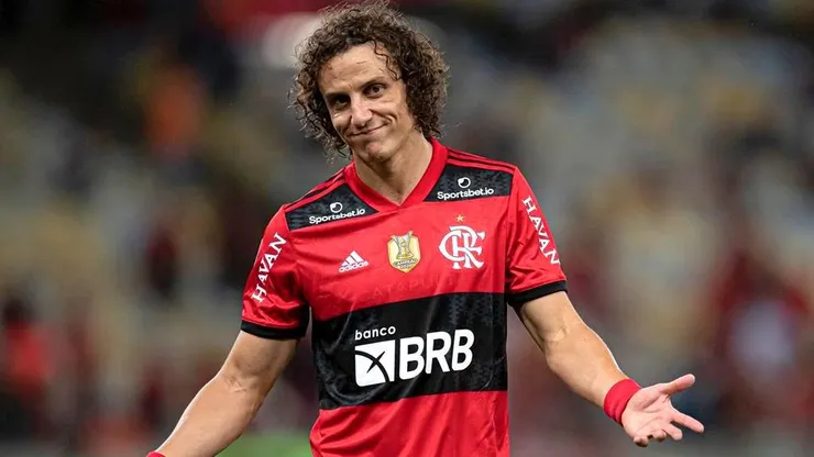 Clube europeu sonda David Luiz, alvo do Cruzeiro
