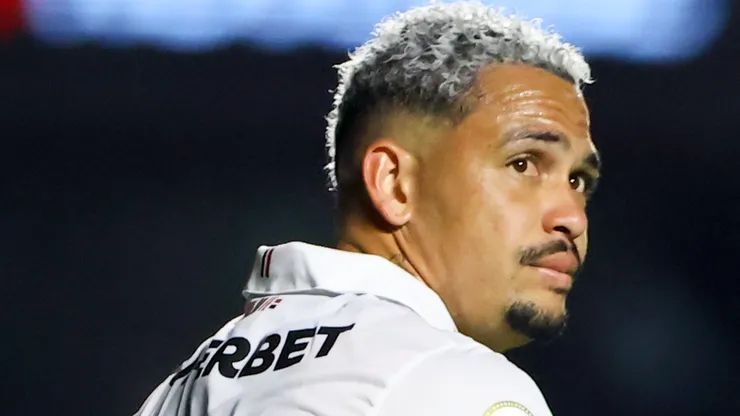 Luciano jogador do São Paulo lamenta durante partida contra o Juventude no estádio Morumbi pelo campeonato Brasileiro A 2024. Foto: Joisel Amaral/AGIF