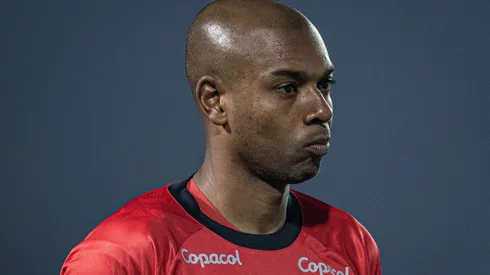 Fernandinho jogador do Athletico-PR durante partida contra o Goias no estadio Serrinha pelo campeonato Brasileiro A 2023.