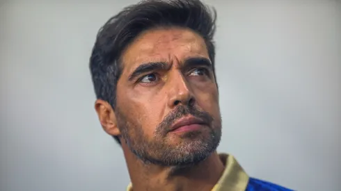 Abel Ferreira tecnico do Palmeiras durante partida contra o Santos no estadio Vila Belmiro pelo campeonato Paulista 2024.