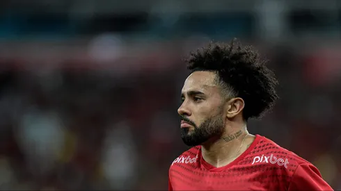 Claudinho jogador do time Vermelho durante partida contra o time branco no estadio Maracana pelo Jogo das Estrelas 2023.