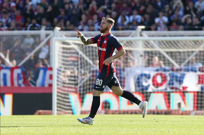 Iker Muniain atuando no San Lorenzo –  (Photo by Daniel Jayo/Getty Images)