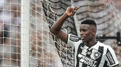 Luiz Henrique jogador do Botafogo durante partida contra o São Paulo no estádio Engenhão pelo campeonato Brasileiro A 2024