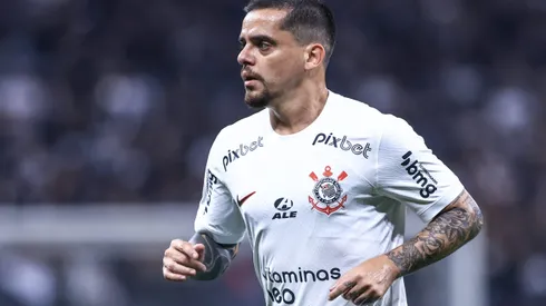 Fagner durante confronto contra o América-MG no Brasileirão de 2023.