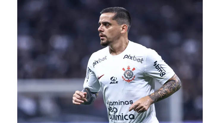 Fagner durante confronto contra o América-MG no Brasileirão de 2023.