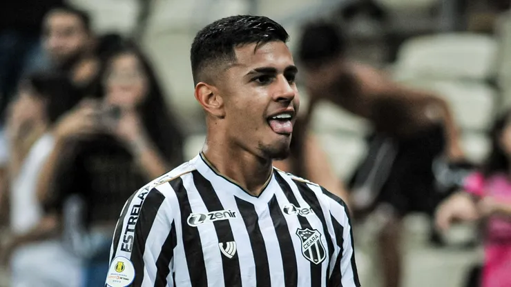 David Ricardo foi oferecido ao Grêmio.