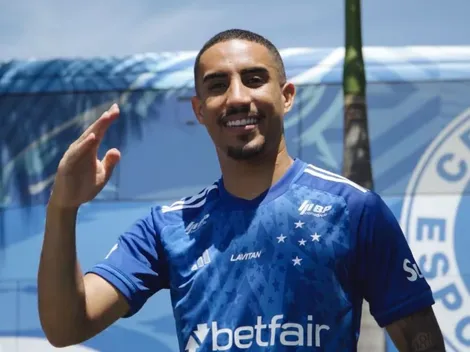 Christian provoca o Atlético-MG em apresentação no Cruzeiro