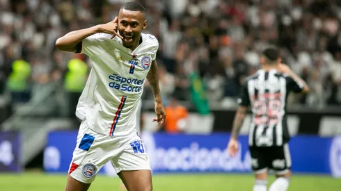 Ademir durante confronto contra o Atlético-MG no Brasileirão 2024.