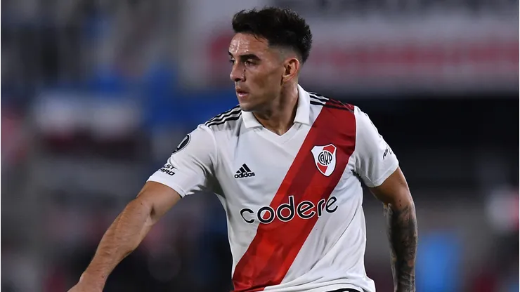 Enzo Díaz durante confronto contra o Internacional na Libertadores de 2023.