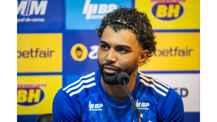 Gabigol durante apresentação no Cruzeiro.