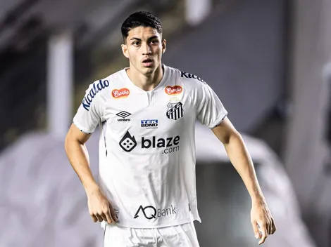 Botafogo toma decisão final sobre contratação de Jair