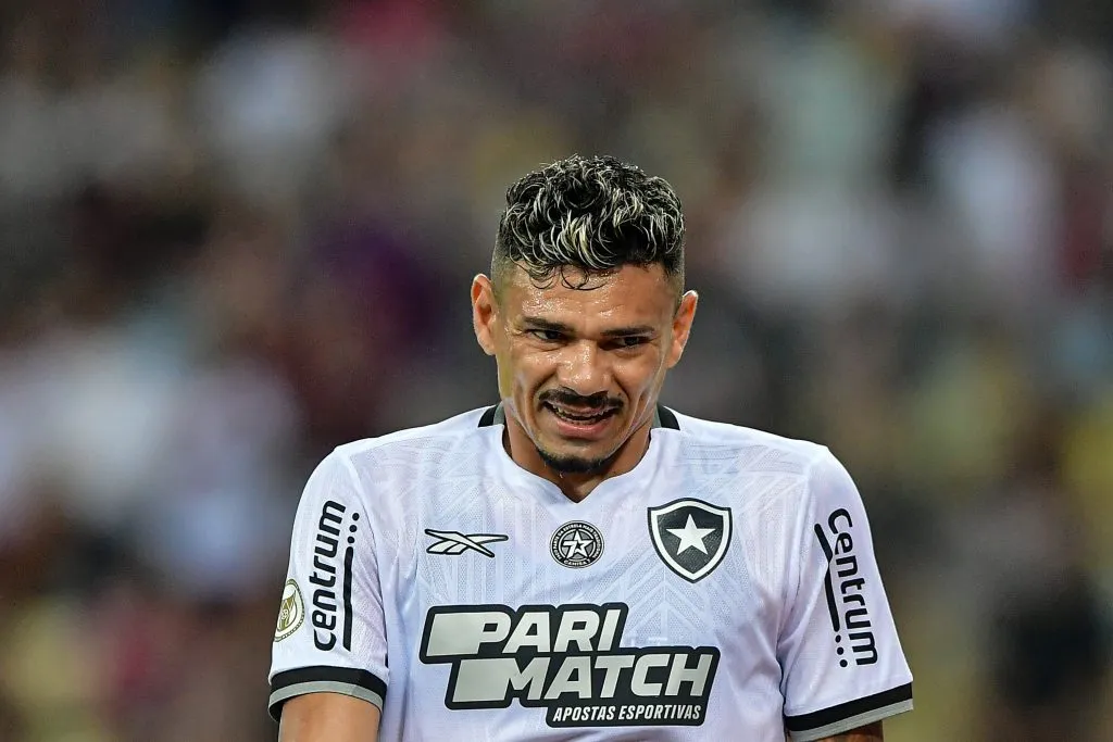 RJ – RIO DE JANEIRO – 21/09/2024 – BRASILEIRO A 2024, FLUMINENSE X BOTAFOGO – Tiquinho Soares jogador do Botafogo durante partida contra o Fluminense no estadio Maracana pelo campeonato Brasileiro A 2024. Foto: Thiago Ribeiro/AGIF