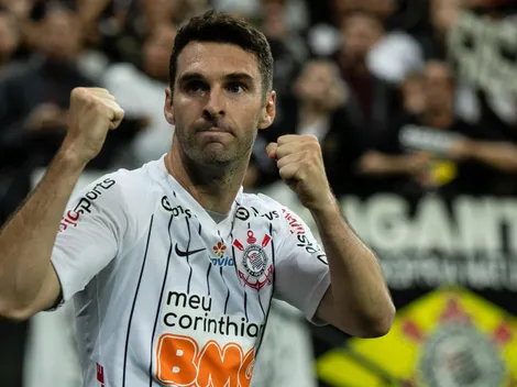 Notícia envolvendo Mauro Boselli chega e tem impacto forte no Corinthians