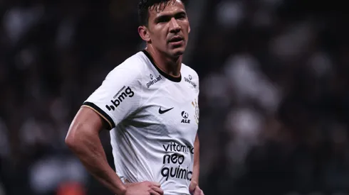 Balbuena durante confronto entre Corinthians e Fluminense na Copa do Brasil 2022.