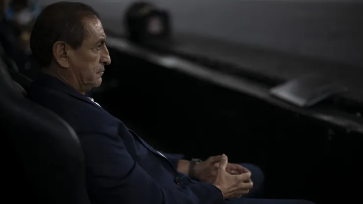 Ramon Diaz, técnico do Corinthians, esteve em Santo André para acompanhar o Timão na Copinha 2025.