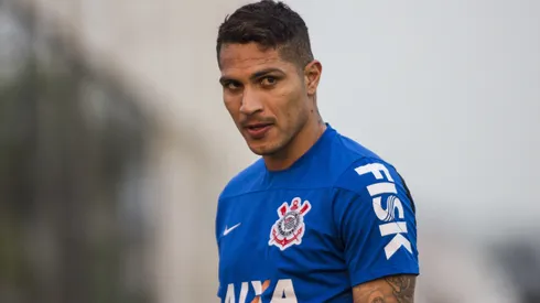 Paolo Guerrero durante treino do Corinthians no CT Parque Ecologico em Sao Paulo.