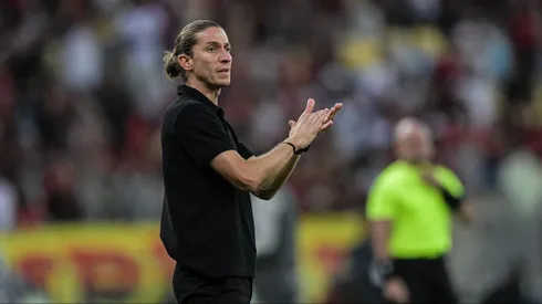 Filipe Luís, técnico do Flamengo, durante partida contra o Atletico-MG pelo Campeonato Brasileiro de 2024.