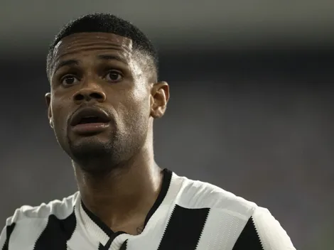 Botafogo recebe mais um interessado em Júnior Santos