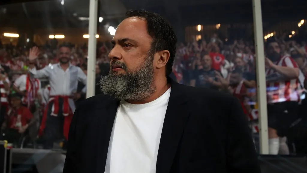 Marinakis tomou uma decisão - Foto: Michael Steele/Getty Images.