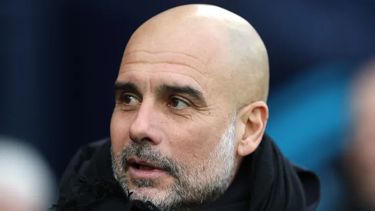 Pep Guardiola, técnico do Manchester City, em partida contra o West Ham (Photo by Carl Recine/Getty Images)