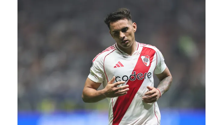 Enzo Díaz durante confronto entre River Plate e Atlético-MG na Libertadores 2024.