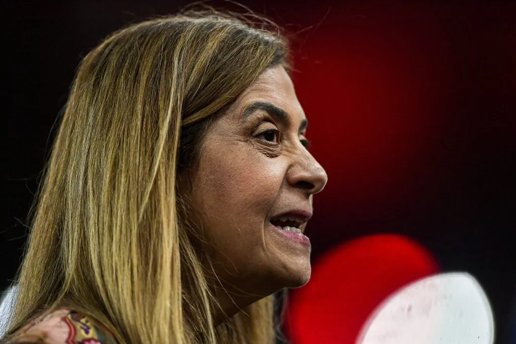 RJ – RIO DE JANEIRO – 31/07/2024 – BRASILEIRO A 2024, FLAMENGO X PALMEIRAS – Leila Pereira presidente do Palmeiras durante partida contra o Flamengo no estadio Maracana pelo campeonato Brasileiro A 2024. Foto: Thiago Ribeiro/AGIF
