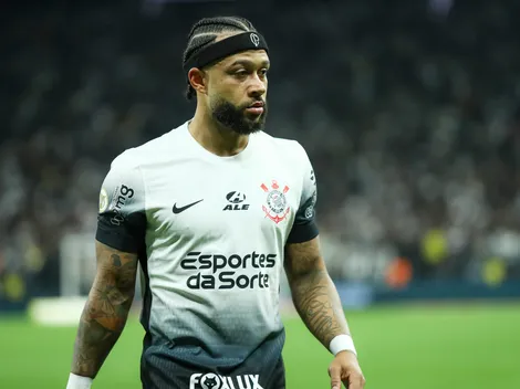 Matheuzinho detalha bastidores com Memphis Depay no Corinthians