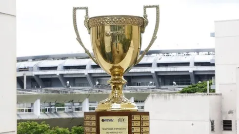 Taça do Campeonato Carioca de 2025. Foto: Úrsula Nery/Agência FERJ