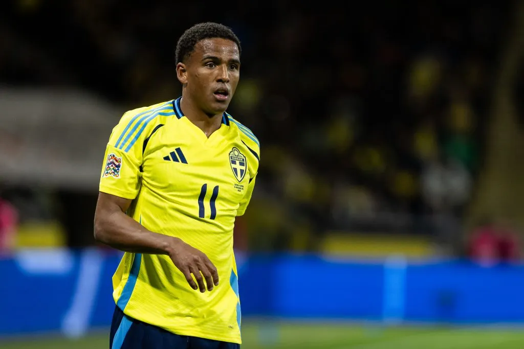 SOLNA, SWEDEN – NOVEMBER 16: Niclas Eliasson of Sweden during the UEFA Nations League 2024/25 League C Group C1 match between Sweden and Slovakia at Strawberry Arena on November 16, 2024 in Solna, Sweden. (Photo by Michael Campanella/Getty Images)