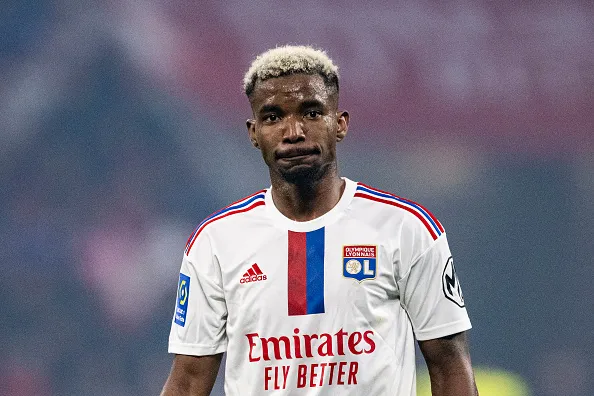 Thiago Mendes atuando no Lyon-FRA em 2023
