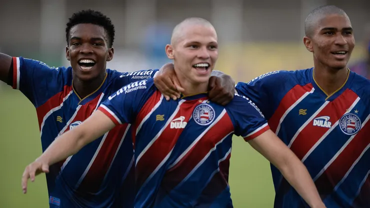 Atletas do Bahia comemorando gol contra o Sergipe-SE, na primeira rodada. Foto: Jhony Pinho/EC Bahia