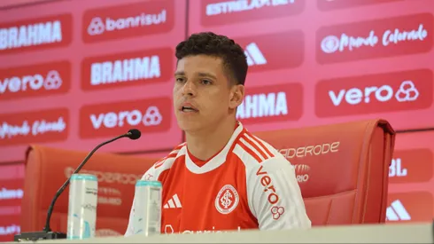 Internacional apresenta Ronaldo, novo reforço para 2025 (Imagem: Ricardo Duarte/Internacional)