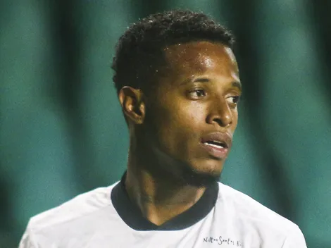 Vasco toma decisão sobre contratação de volante após chegada de Tchê Tchê