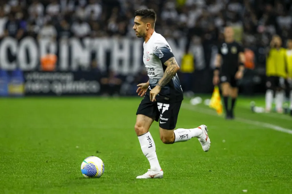 SP – SAO PAULO – 03/12/2024 – BRASILEIRO A 2024, CORINTHIANS X BAHIA – Igor Coronado jogador do Corinthians durante partida contra o Bahia no estadio Arena Corinthians pelo campeonato Brasileiro A 2024. Foto: Marco Miatelo/AGIF