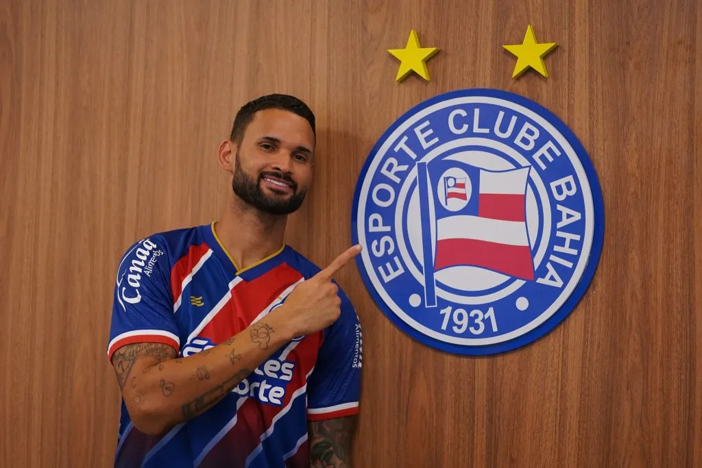 William José sendo apresentado no Bahia – Foto: Reprodução/Bahia EC