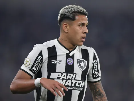 Matheus Martins define futuro no Botafogo após oferta de €15 milhões