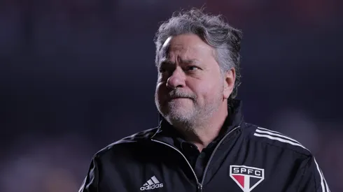 Júlio Casares, presidente do São Paulo, antes de partida contra o Palmeiras (Foto: Ettore Chiereguini/AGIF)