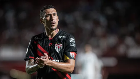 Gabriel Baralhas jogador do Atletico-GO durante partida contra o Cuiaba no estadio Antonio Accioly pelo campeonato Brasileiro A 2024. Foto: Isabela Azine/AGIF