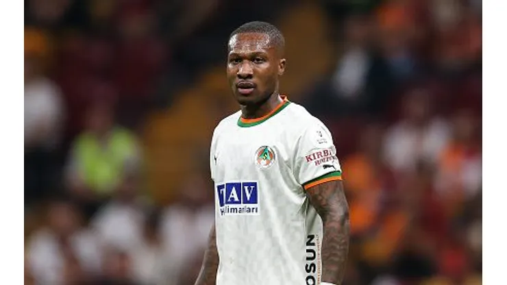 Loide Augusto atuando no Alanyaspor-TUR
