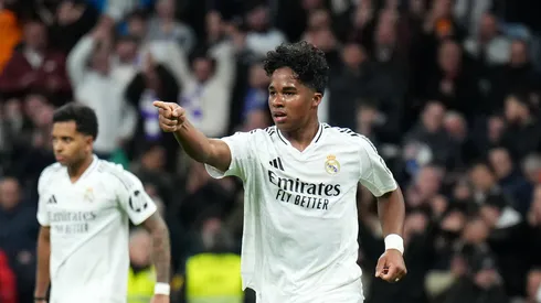 Endrick comemorando gol pelo Real Madrid. (Foto de Angel Martinez/Getty Images)