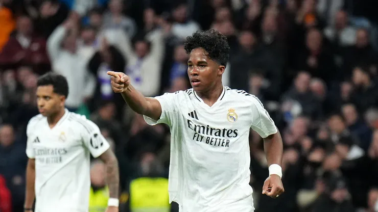 Endrick comemorando gol pelo Real Madrid. (Foto de Angel Martinez/Getty Images)