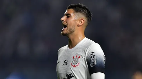 Pedro Raul jogador do Corinthians durante partida contra o Vasco no estadio Sao Januario pelo campeonato Brasileiro A 2024.