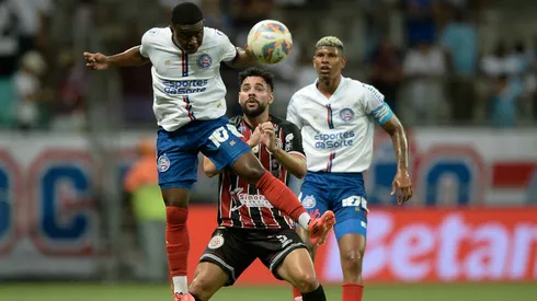 Sidney durante partida contra o Atlético-BA na Arena Fonte Nova pelo Campeonato Baiano 2025 – Foto: Jhony Pinho/AGIF