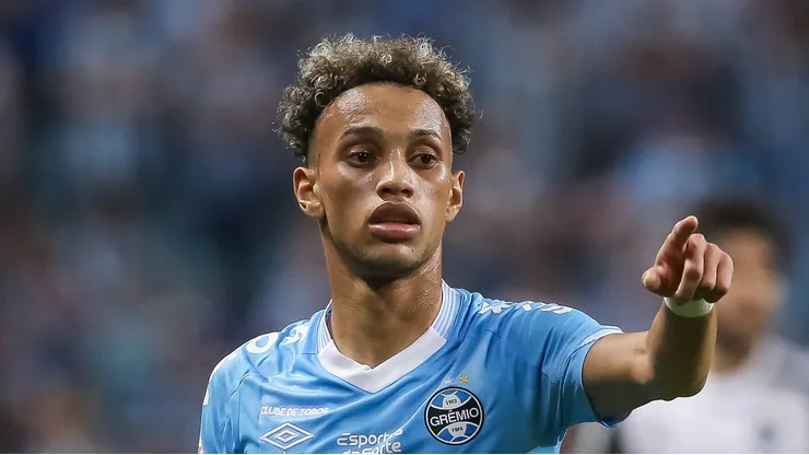 Bitello interessa ao Botafogo.