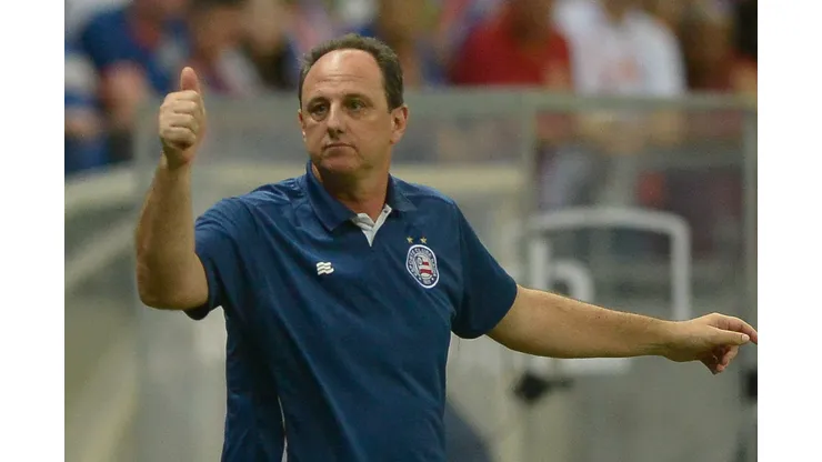 Rogério Ceni agitado